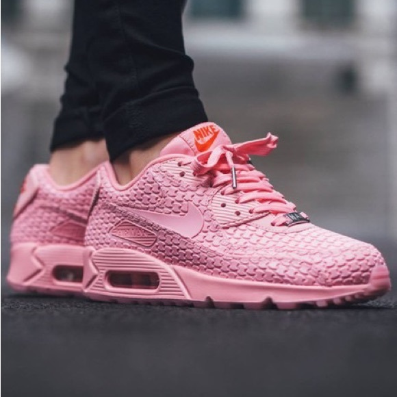 Nike Shoes - Nike AIR MAX 90 Shanghai Space Pink
TREAT YOURSELF Must Win Cake sneaker Barbie